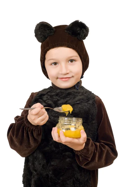 Αγόρι ντυμένος σαν αρκούδα. απομονωμένη — Φωτογραφία Αρχείου