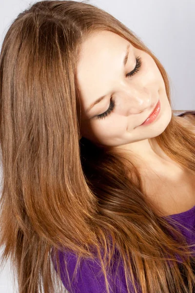 Mulher de beleza com cabelos perfeitos — Fotografia de Stock