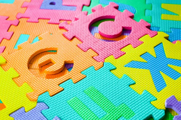 Parts of Puzzle are scattered on the floor — Stock Photo, Image