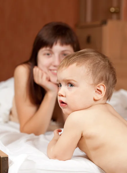 Year-old child with mother — Stock Photo, Image