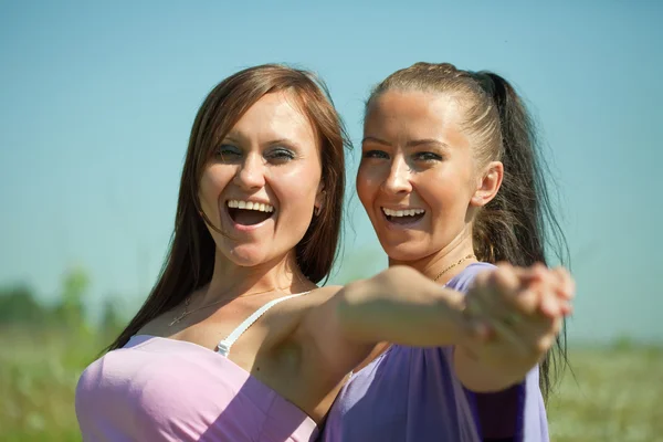 Dwie kobiety szczęśliwy — Zdjęcie stockowe