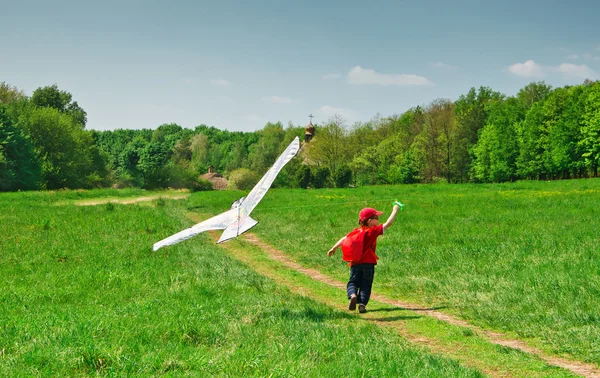 Jongen en kite — Stockfoto