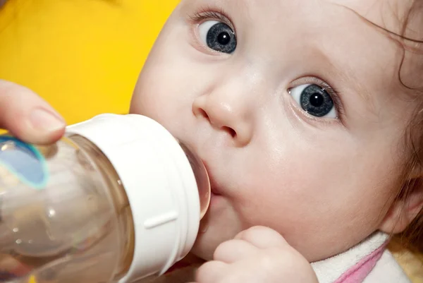 Schattige jongen — Stockfoto