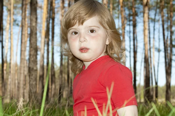 Porträtt av ung flicka — Stockfoto