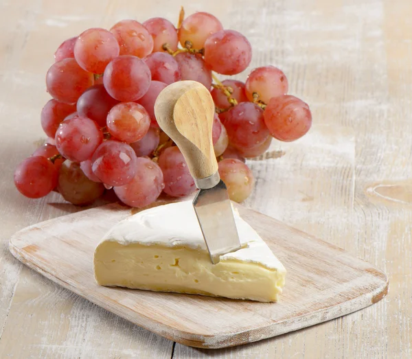 stock image Cheese and grapes