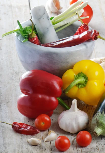 박격포와 야채 — 스톡 사진