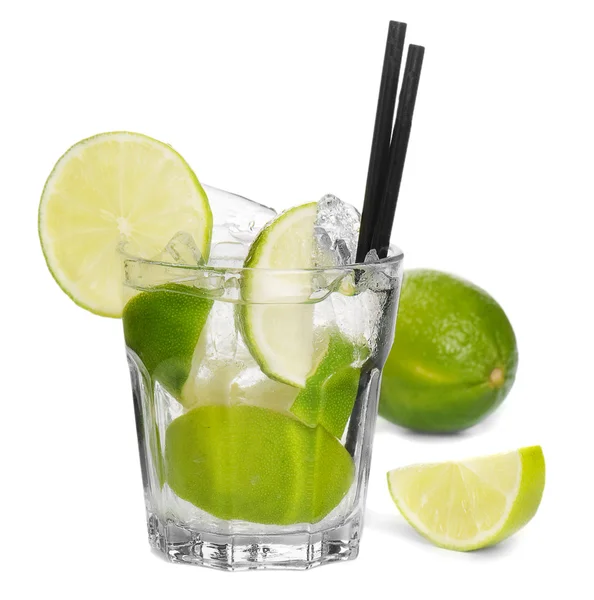 Cocktail isolado em branco — Fotografia de Stock