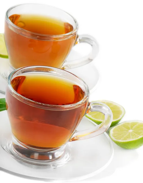 Chá na xícara isolado no fundo branco — Fotografia de Stock