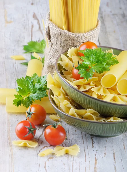 Pastas italianas con verduras — Foto de Stock