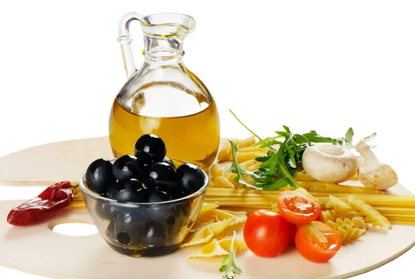 Italian cuisine - pasta and olive oil — Stock Photo, Image