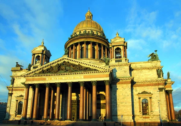Исаакиевский собор в Санкт-Петербурге — стоковое фото