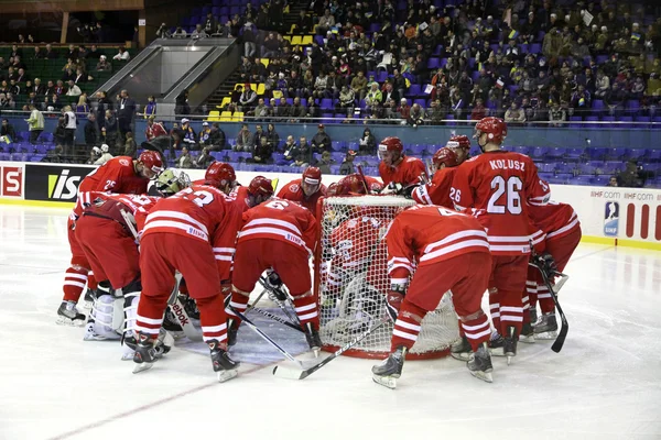 Eishockeyspiel Ukraine gegen Polen — Stockfoto