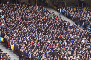 People watch the football game clipart