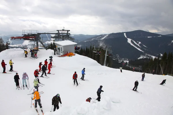 Bukovel 滑雪度假村，喀尔巴阡、 乌克兰 — 图库照片
