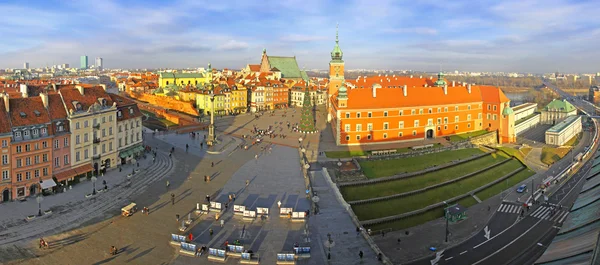 Plaza de la Ciudad Vieja (Plac Zamkowy) en Varsovia, Polonia — Foto de Stock