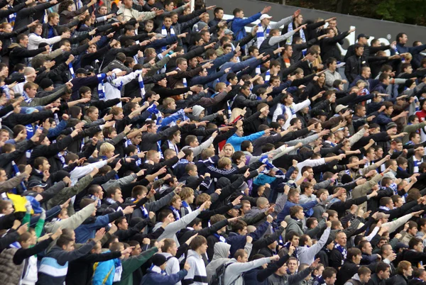 Apoiantes da equipa FC Dynamo Kiev — Fotografia de Stock