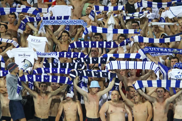 Apoiantes da equipa FC Dynamo Kiev — Fotografia de Stock