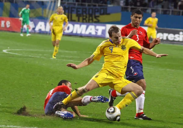 Footrball гра України проти Чилі — стокове фото