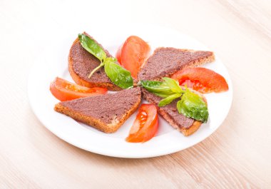 crostinis zeytin tapenade ile