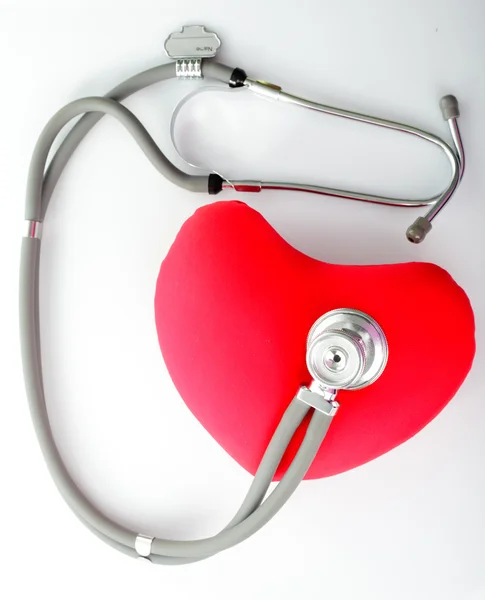 Stetoskop och hjärta — Stockfoto