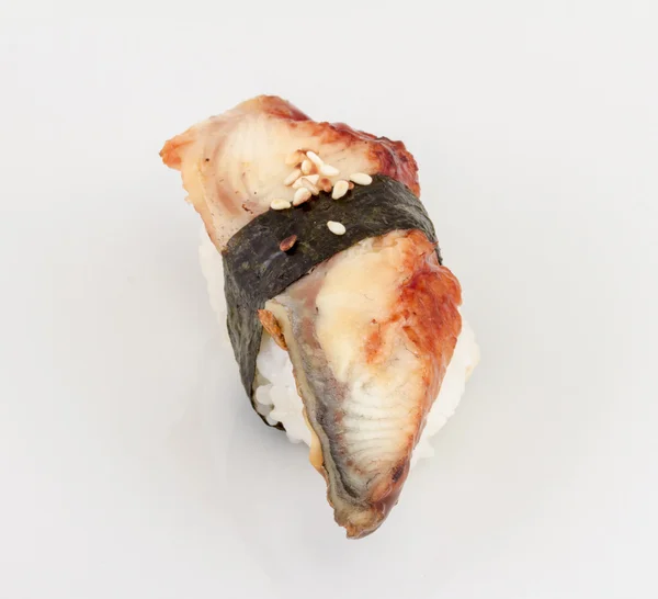 Úhoře sushi. izolované na bílém. — Stock fotografie