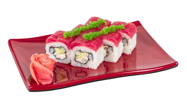 Maki sushi - roll gemaakt van krab, avocado, komkommer binnen. vers — Stockfoto