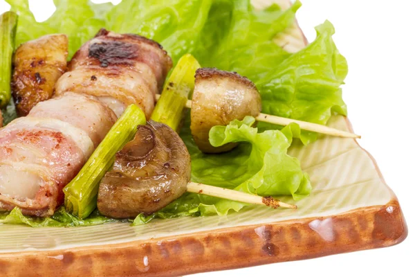 Bacon wrapped grilled Scallops with mushrooms and bacon — Stock Photo, Image