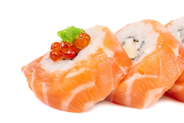Sushi japonés tradicional comida japonesa.Rollo de salmón, re — Foto de Stock