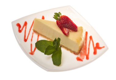 Çilekli cheesecake whit üzerinde bir parça