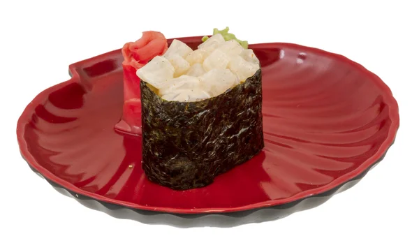 El sushi de especias se calienta con rebanadas salpicadas de vieira aisladas en whi —  Fotos de Stock