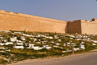 Ribat - Arapça sur ve mahdia mezarlıkta - deniz kenarına