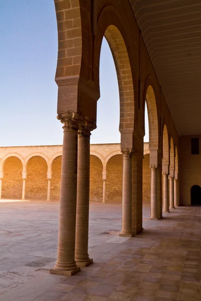 Εσωτερικό του μεγάλο Τζαμί σε Αλ Μαντίγια, Τυνησία — Φωτογραφία Αρχείου