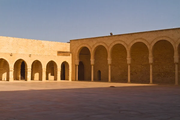 Interior da Grande Mesquita em Mahdia, Tunísia — Fotografia de Stock