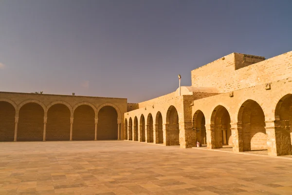 Wnętrze Wielkiego Meczetu w mahdia, tunisia — Zdjęcie stockowe