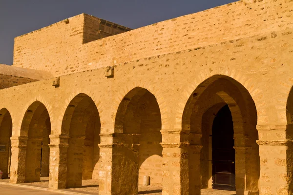 Интерьер мечети в Махдии, Тунис — стоковое фото