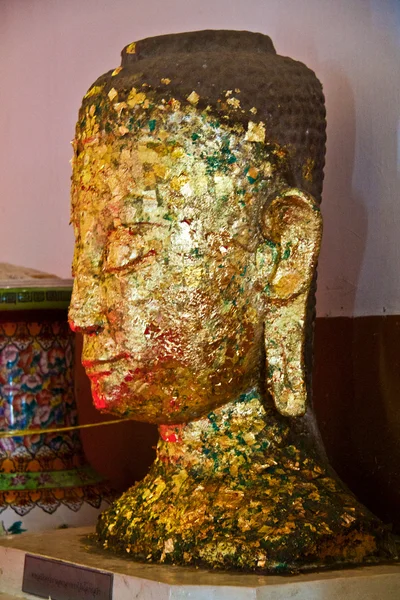 Buddha szobor Thaiföldön — Stock Fotó