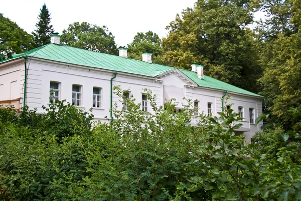 Landgoed in Jasnaja Poljana, huis van leo Tolstoj — Stockfoto