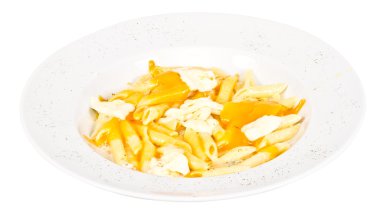 parmesan, dor mavi, chamamber ve mozzarella ile Penne makarna