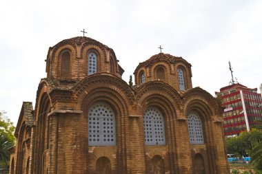 yapraklı bahçesinde yer alan huzurlu panagia chalkeon kilise w