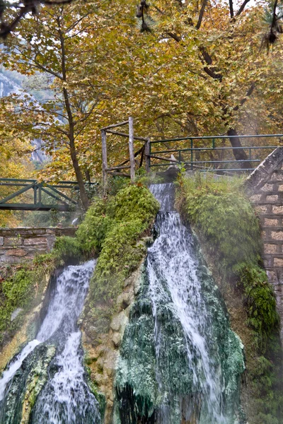 Wasserfall in Griechenland. — Stockfoto