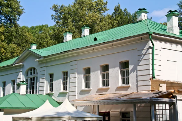 Landgoed in Jasnaja Poljana, huis van leo Tolstoj — Stockfoto