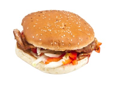 Hamburger beyazda izole edilmiş.