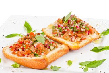 Bruschetta (İtalyan kızarmış sarımsaklı ekmek) domates ile