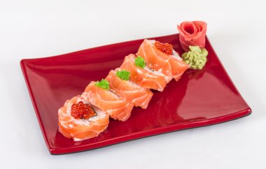 Japon suşi geleneksel Japon food.roll somon, yeniden yaptı.