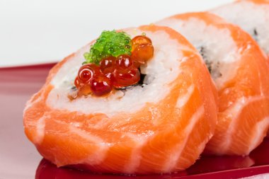 Japon suşi geleneksel Japon food.roll somon, yeniden yaptı.