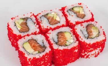 tobiko baharatlı maki sushi - sıcak rulo tobiko çeşitli tip (