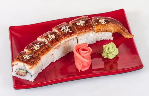 Cozinha tradicional japonesa - Maki Roll com pepino, Creme C — Fotografia de Stock