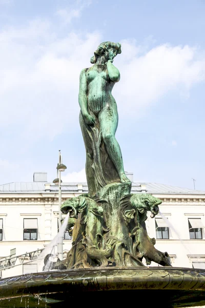 Havis Amanda - estatua de fuente femenina desnuda en la Plaza del Mercado — Foto de Stock
