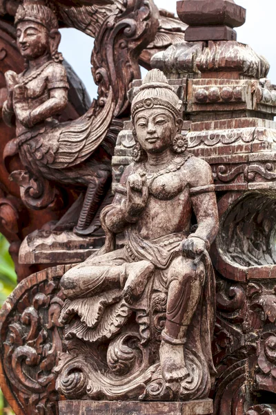 Sculpture sur bois Thailand Chonburi — Photo