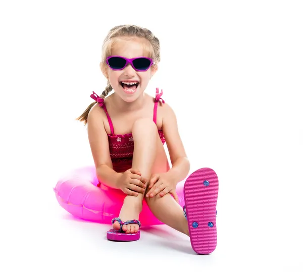 Kleines Mädchen im Badeanzug — Stockfoto